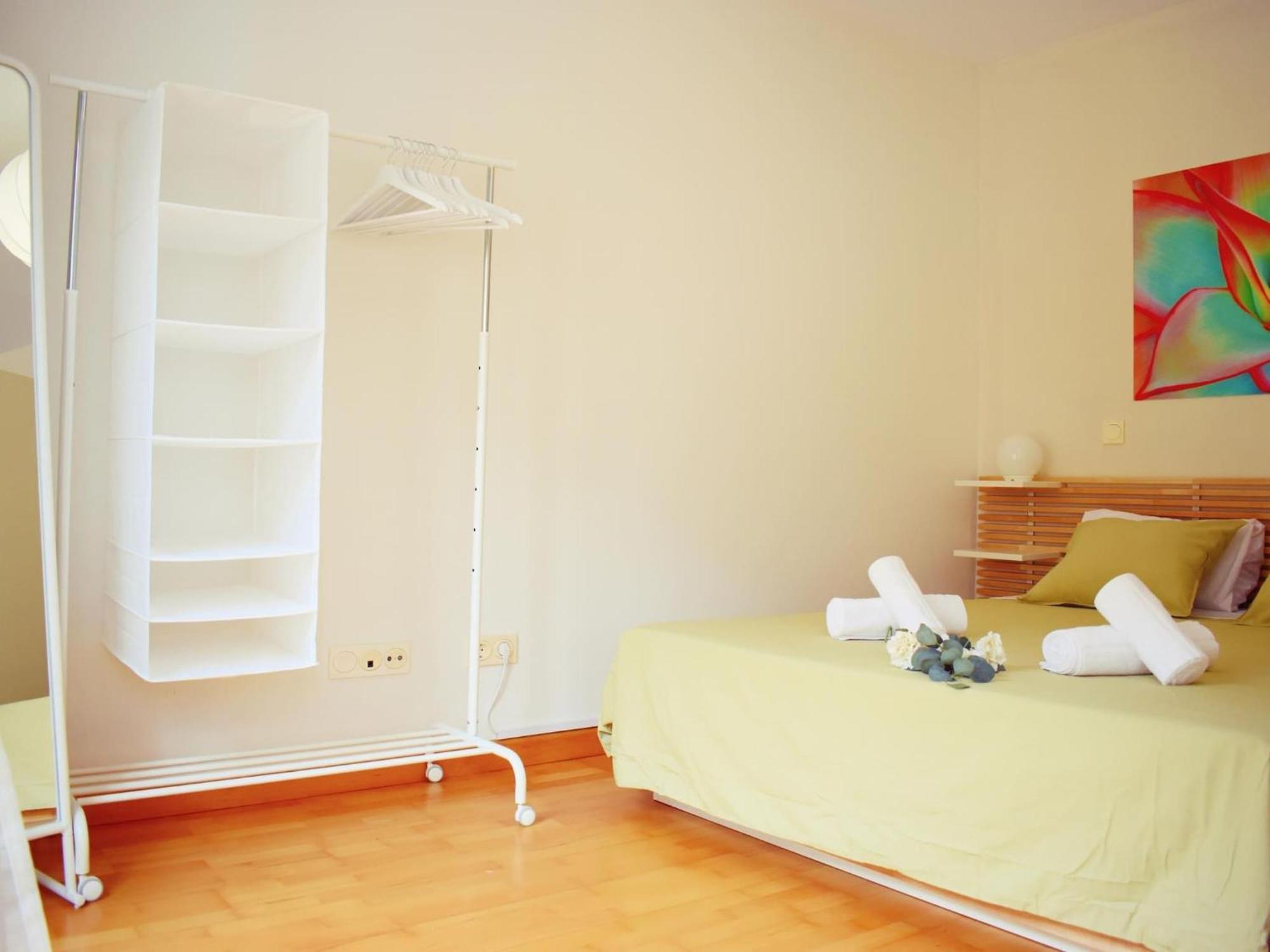 Cozy Apatment Just 10 Mins From The City Centre Malaga Ngoại thất bức ảnh