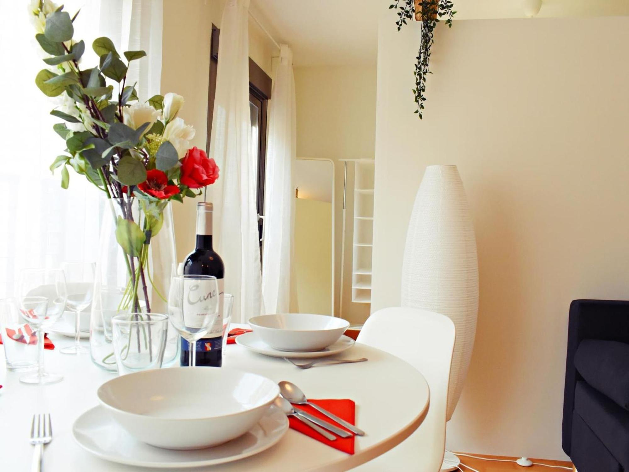 Cozy Apatment Just 10 Mins From The City Centre Malaga Ngoại thất bức ảnh